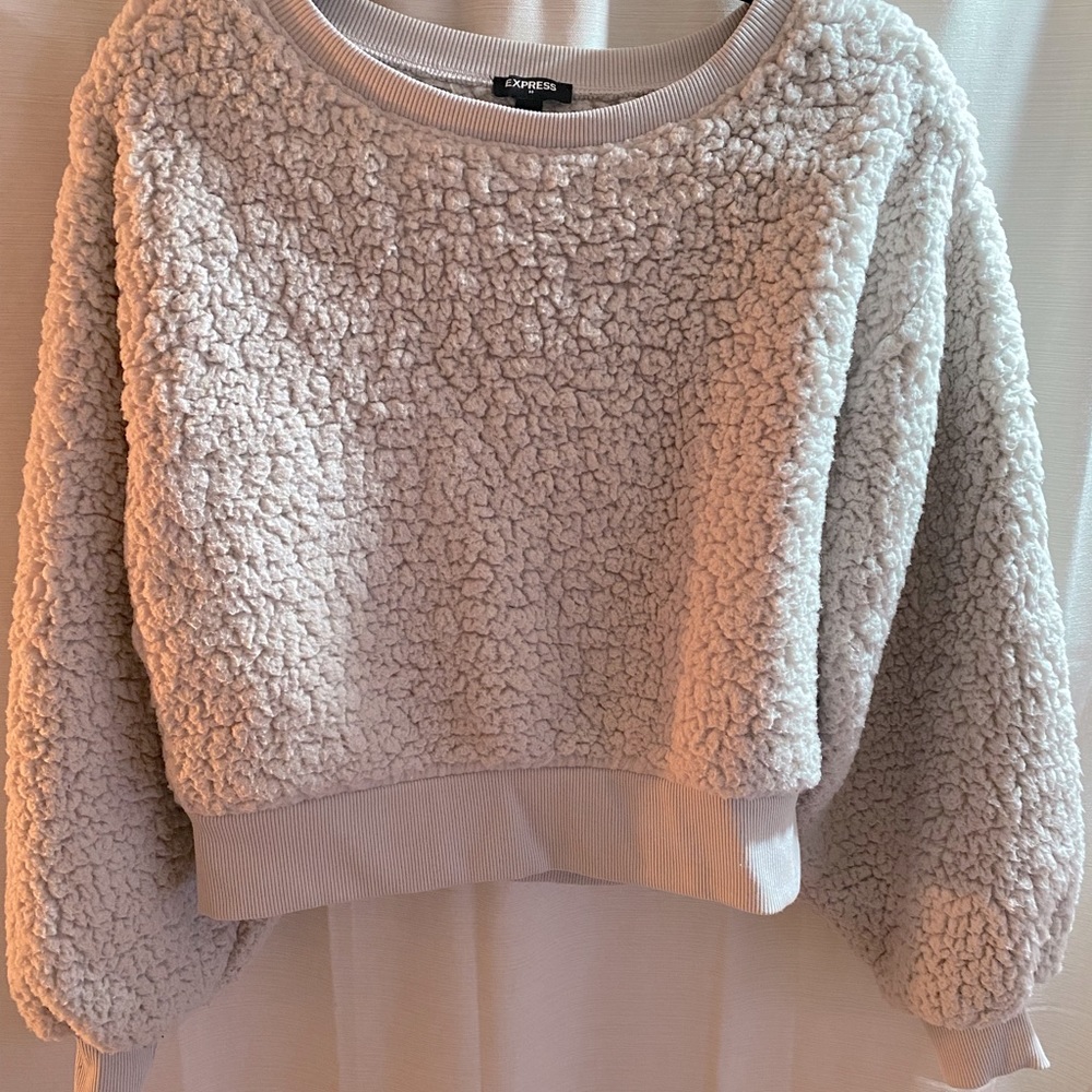 Cozy cropped sweater